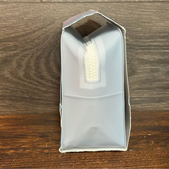 Living Proof Curly Hair Essentials travel-size set, four mini products plus bag - Picture 8 of 11